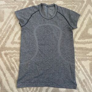 Swiftly Tech Short-Sleeve Shirt